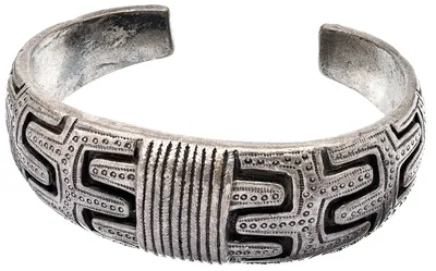 Armlet, type 3, Gotland, 11th century