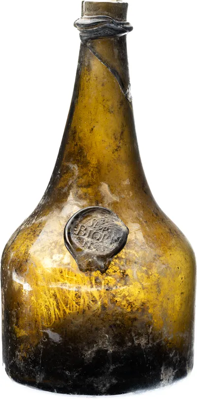 Bottle, Nacka, Björknäs glassworks, 1736–1785